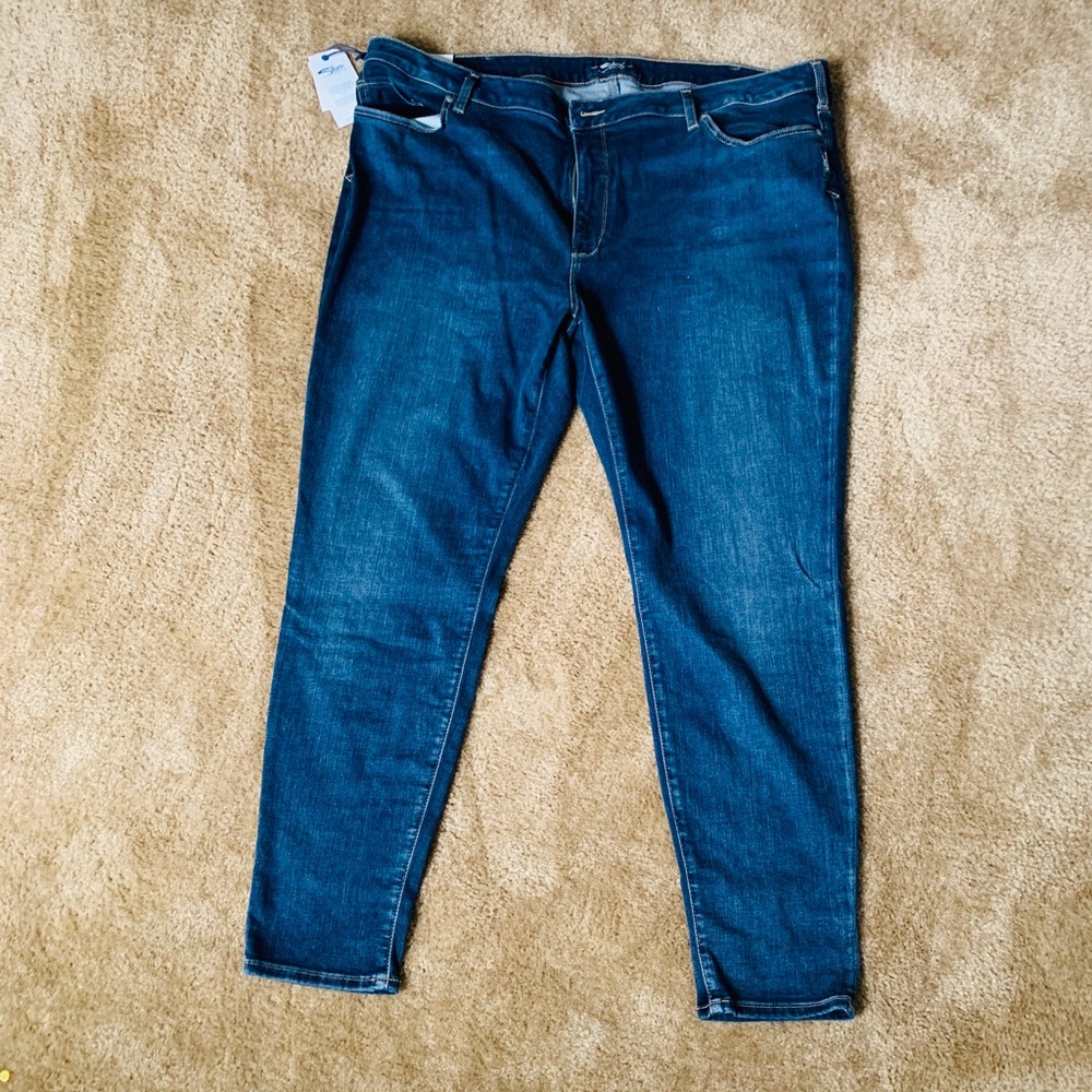 Silver jeans NWT